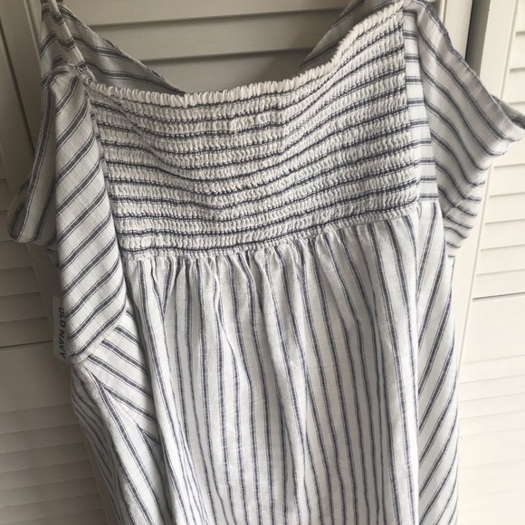 Old Navy Women’s Dress - Picture 4 of 5